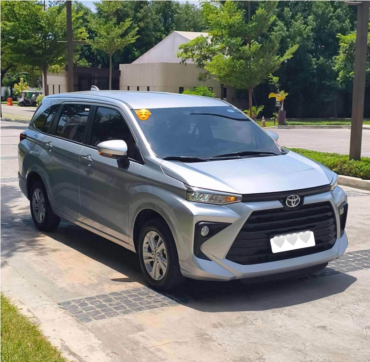 Silver Toyota Avanza 2025 automatic, seven seats